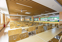 ������ͨ��������ѧУ_ѧ��ʳ��